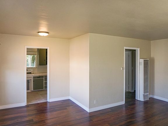 4th image of 4958 Del Monte Ave