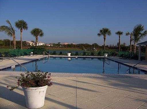 5th image of 207 Meadows Circle #207