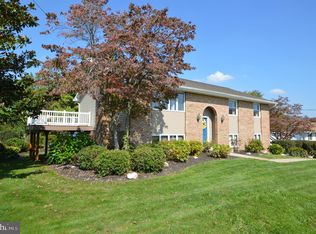44 Fairland Rd, Manheim, PA 17545