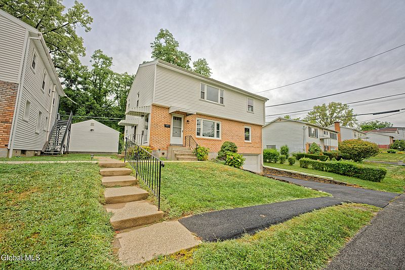 3rd image of 106 Tampa Avenue