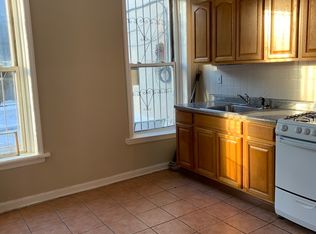 104 5th Ave #1F, Brooklyn, NY 11217