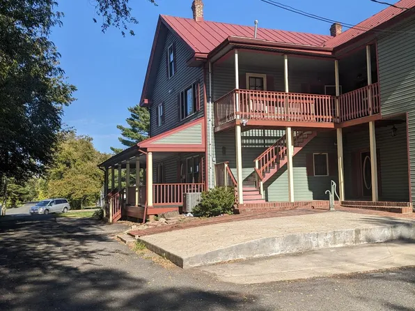 9014 Sudley Rd, Manassas, VA 20110