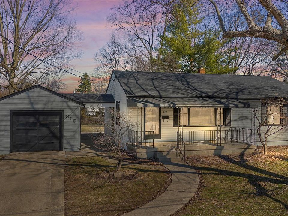 1st image of 810 Shady Ln