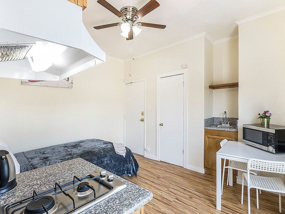 1st image of 907 W 17th St #317