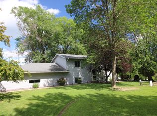 5506 Sunset Cir, Rockford, MN 55373