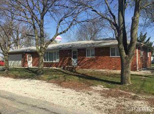 102 W 2nd St, Toluca, IL 61369