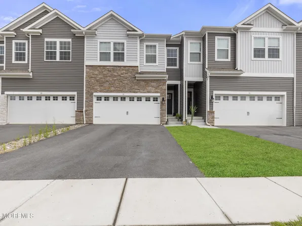 18 Mantoloking Drive, Jackson, NJ 08527