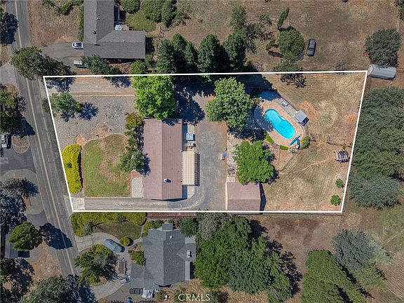 3rd image of 3223 Compton Ave