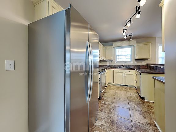 4th image of 6300 Willowdell Dr