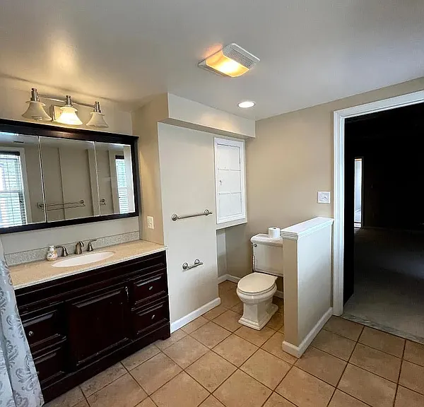 1112 S Conkling St #1 — Photo 18