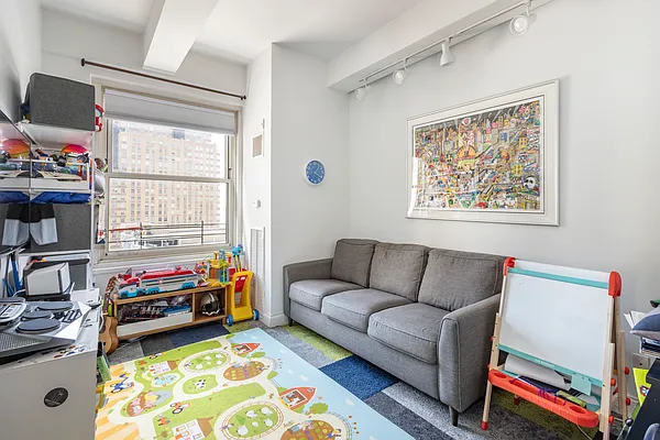 Sold by Compass | media 6