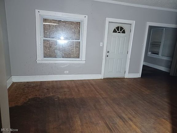 4th image of 3359 E 145th St
