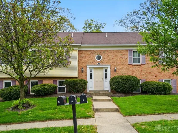 1350 Black Forest Dr, Dayton, OH 45449