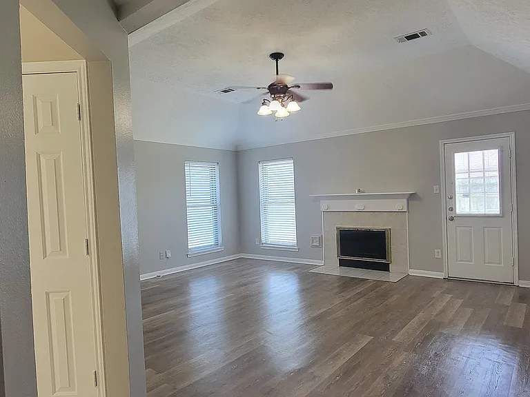 21051 Carmel Valley Dr — Photo 17