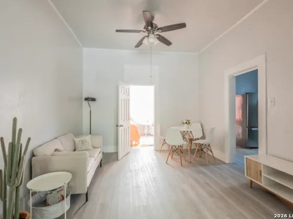 302 E Cevallos, San Antonio, TX
