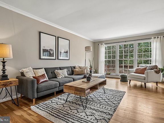 5th image of 2502 Woodcutter Ct