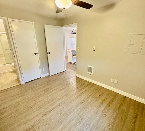 4th image of 840 E Historic Columbia River Hwy APT 5