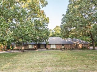 15 Berry Hill Rd, Fort Smith, AR 72903
