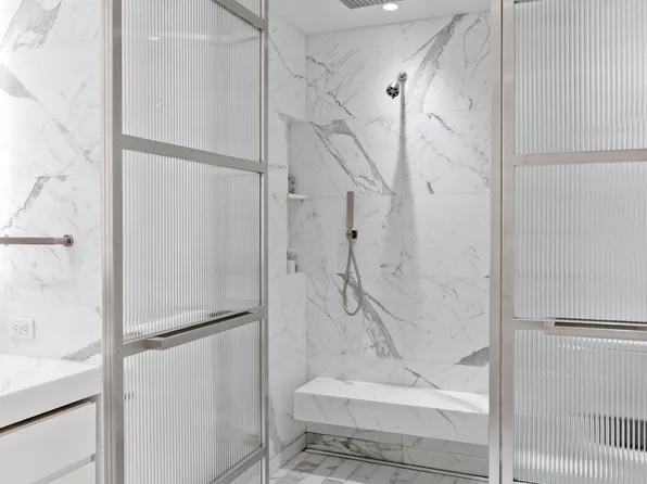 70 Vestry Street image 10 of 13