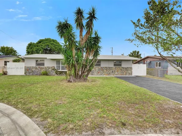 1215 NW 31st Way, Fort Lauderdale, FL 33311