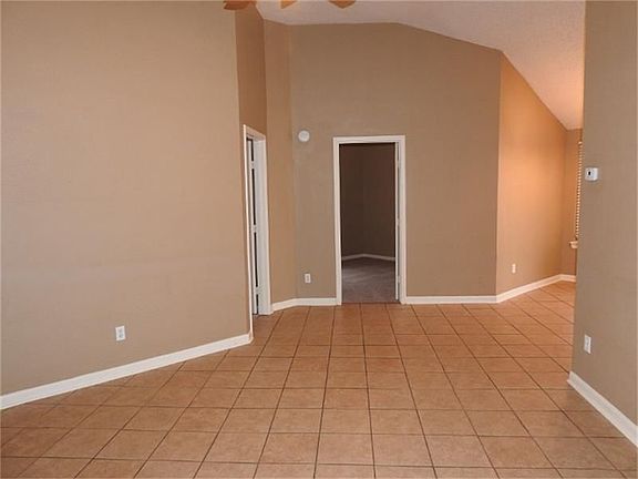 4th image of 7511 Sorbete Dr