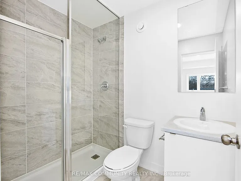 16 Melbourne Ave #105B — Photo 13