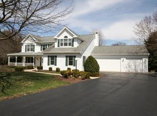 1287 Karyn Ct, Dundee, IL 60118