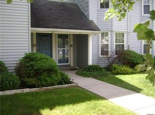55 Tanglewood Ct, Monmouth Junction, NJ 08852