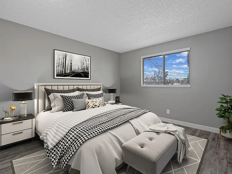 Peak 72 Apartments — Photo 12