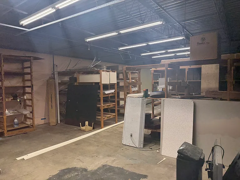 706 W Baltimore St — Photo 17