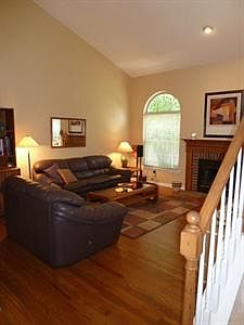 5th image of 4703 Parkside Ct