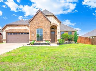 395 Strait Ln, Waxahachie, TX 75165