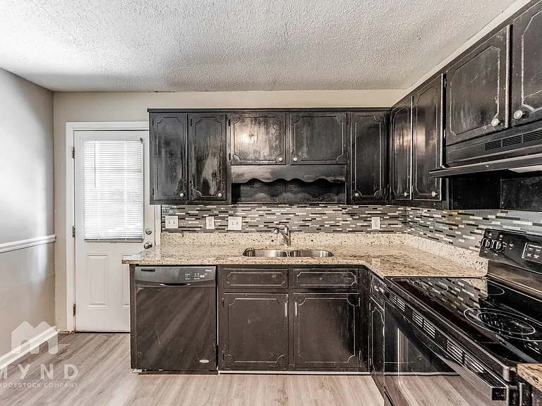 6500 Kathy Cir — Photo 7