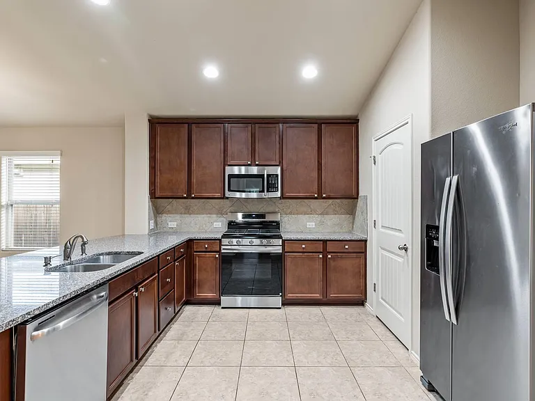180 Fletcher Bnd — Photo 9