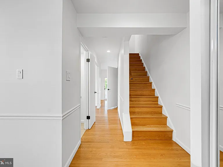 17515 Sabrina Ter — Photo 13