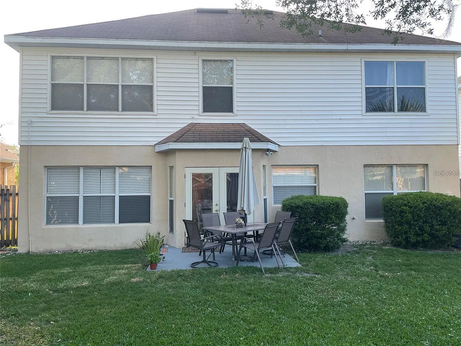 4 bed, 2.5 bath, 2142 sqft, $3,200 — Photo 3