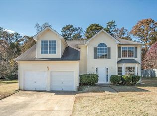 511 Lakewater View Dr, Stone Mountain, GA 30087