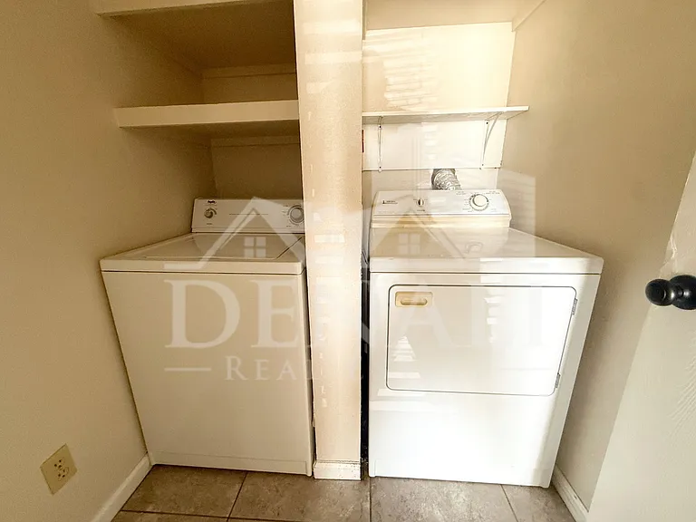 540 N May St #1135 — Photo 16