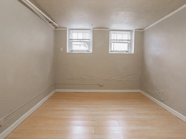 East Evans Apartments — Photo 18