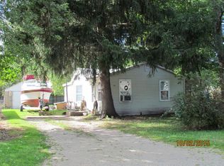 1924 Hatch St, Benton Harbor, MI 49022