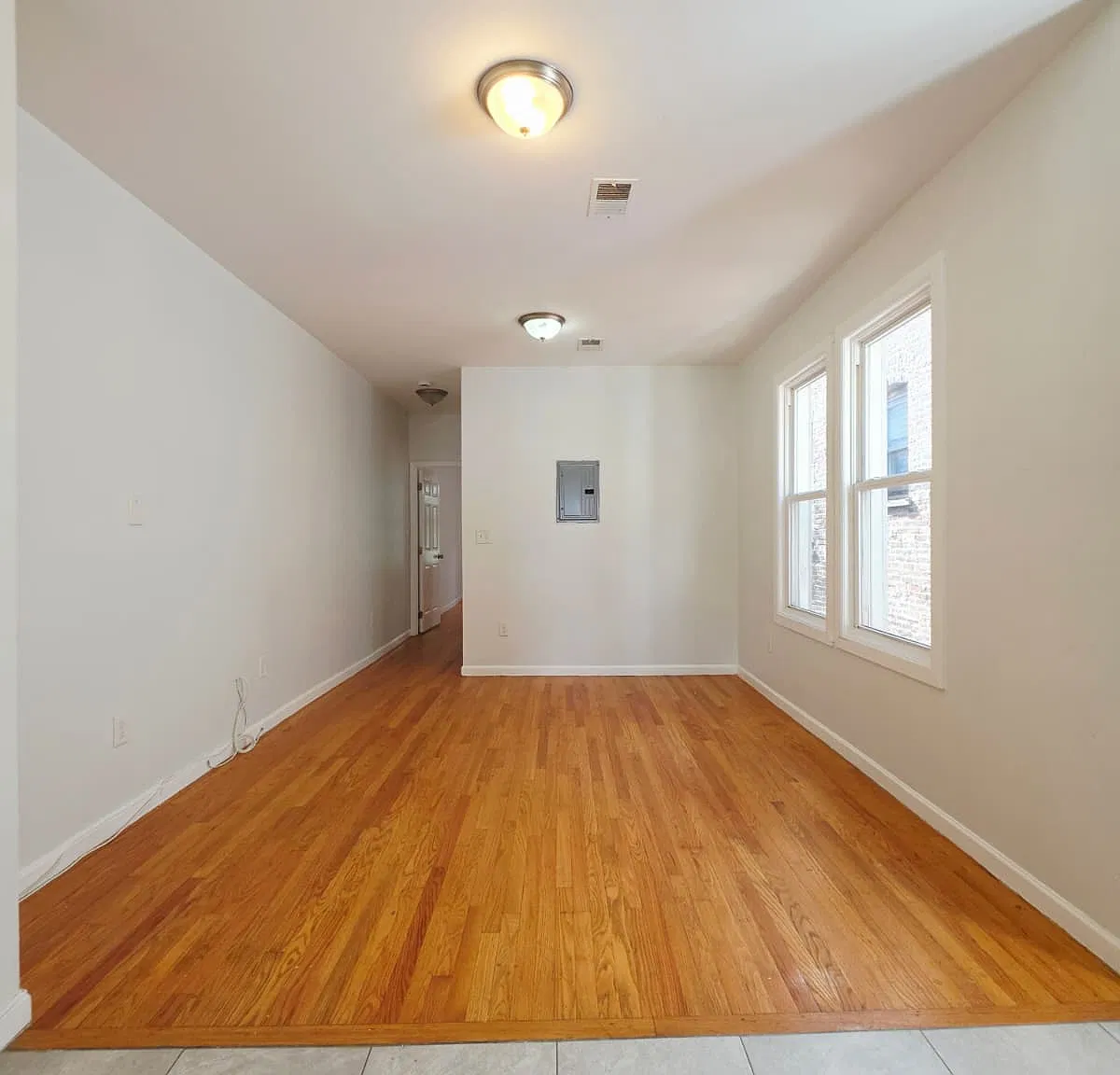 2 bed, 800 sqft, $1,995 — Photo 4