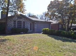 1111 Glen Creek Dr, Mansfield, TX 76063