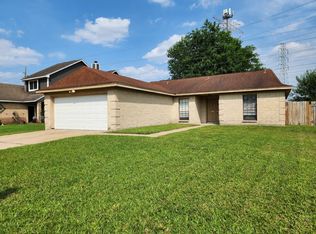 10602 Village Trail Dr, Houston, TX 77065