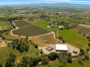 804 Comstock Rd, Hollister, CA 95023