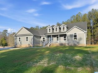 496 Mary Dr, Roanoke, AL 36274