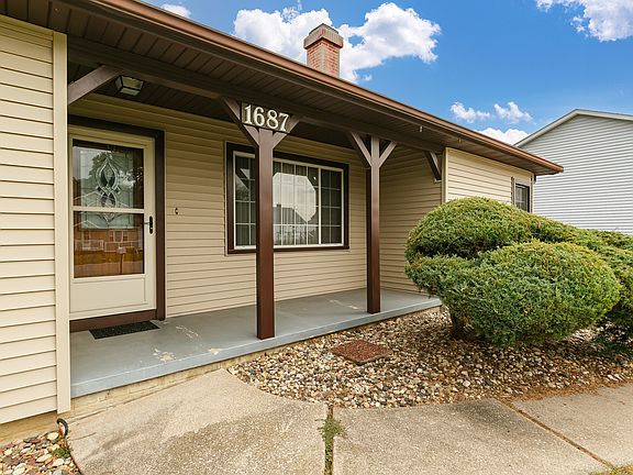4th image of 1687 35th Ave