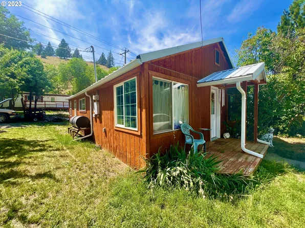 116 S Humbolt St, Canyon City, OR 97820