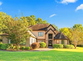 2270 Columbia Dr, Auburn, AL 36830