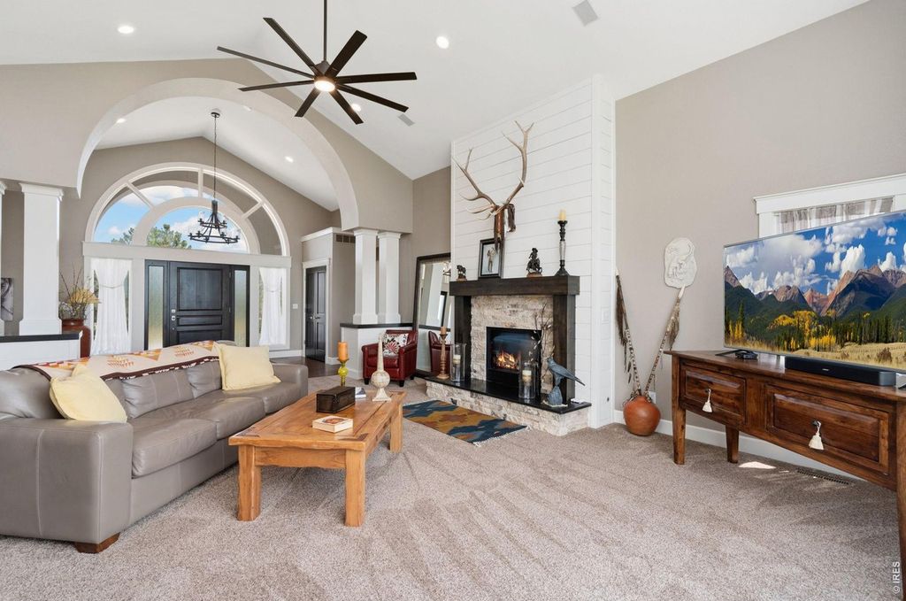 5017 Eagle Lake Dr