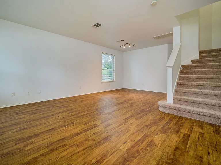 1112 Sundrop Pl — Photo 29
